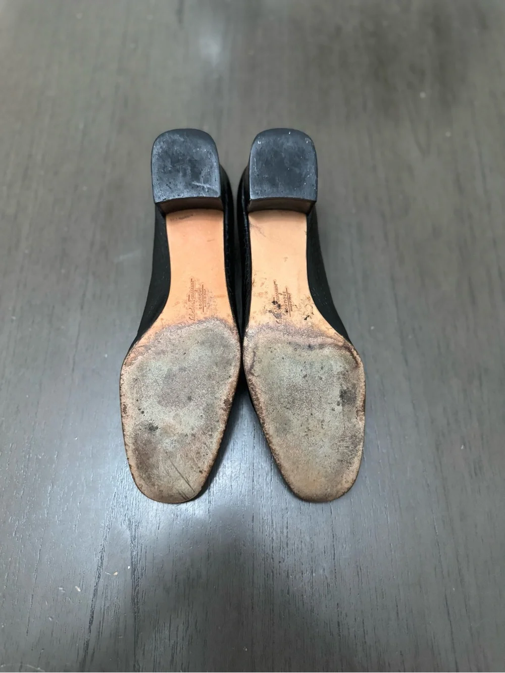 Vintage Salvatore Ferragamo boutique crocodile embossed leather size 8.5